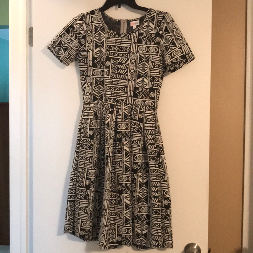 Lularoe Black and White Aztec Amelia